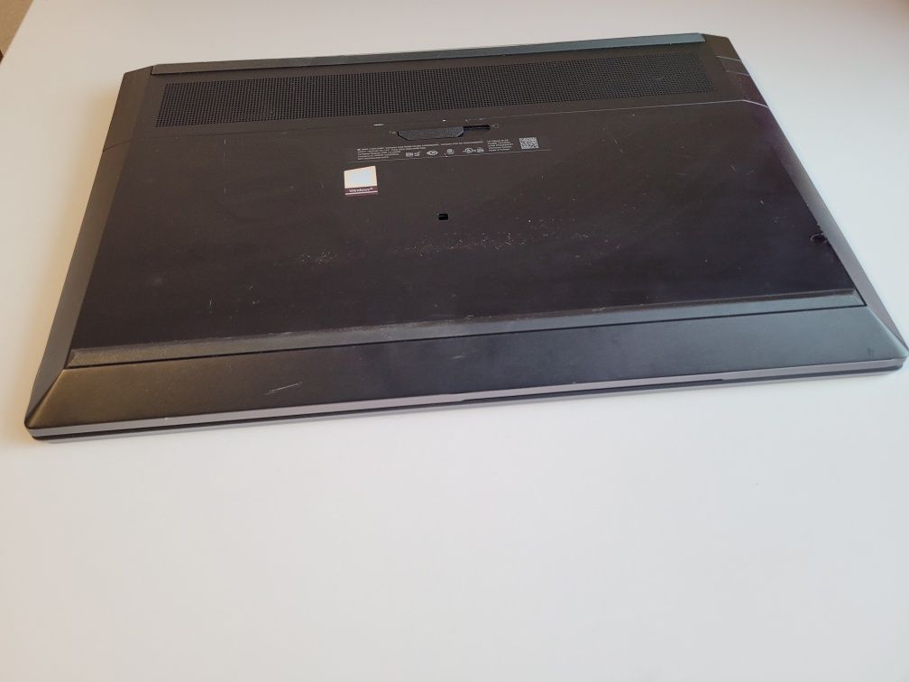 HP ZBook 15 G6 15.6" FHD  i7-9750H/16GB/256GB/Quadro T1000(GTX 1650)