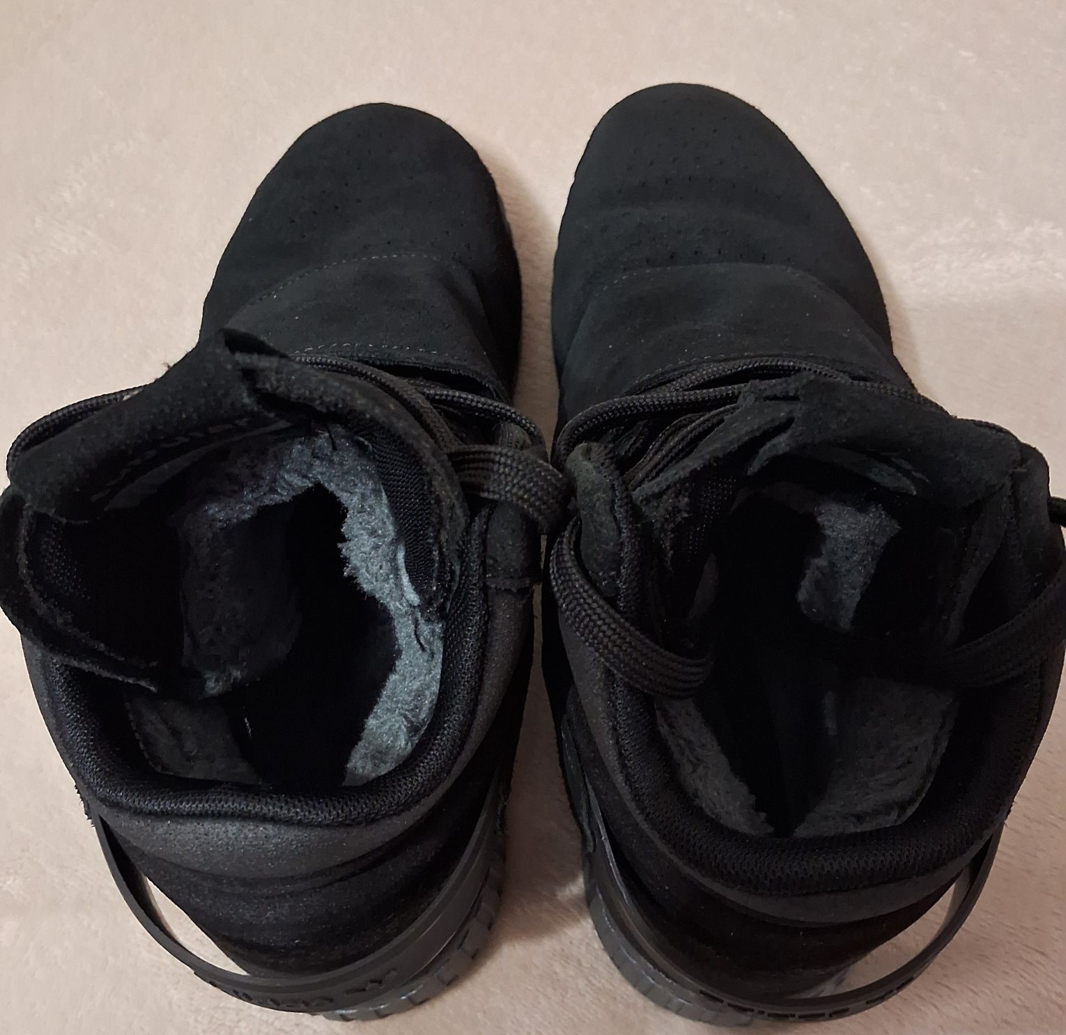 Кроссовки Adidas Оригинал.Размер 41.5