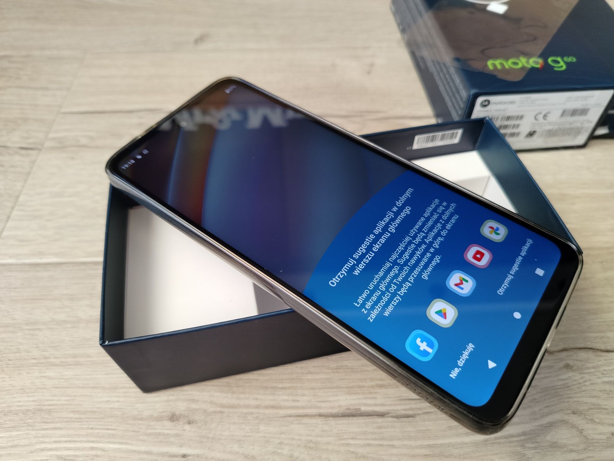 Motorola Moto G60 6/128GB w kolorze Dynamic Grey