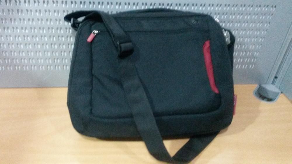 bolsa portátil preta