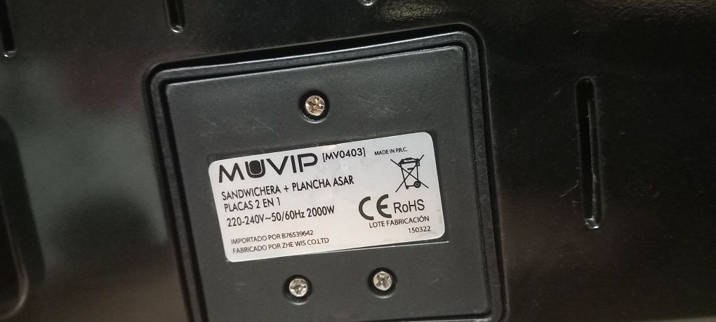 Sandwicheira com grelhador da marca muvip nova