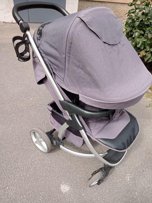 Прогулянкова коляска Carrello Vista