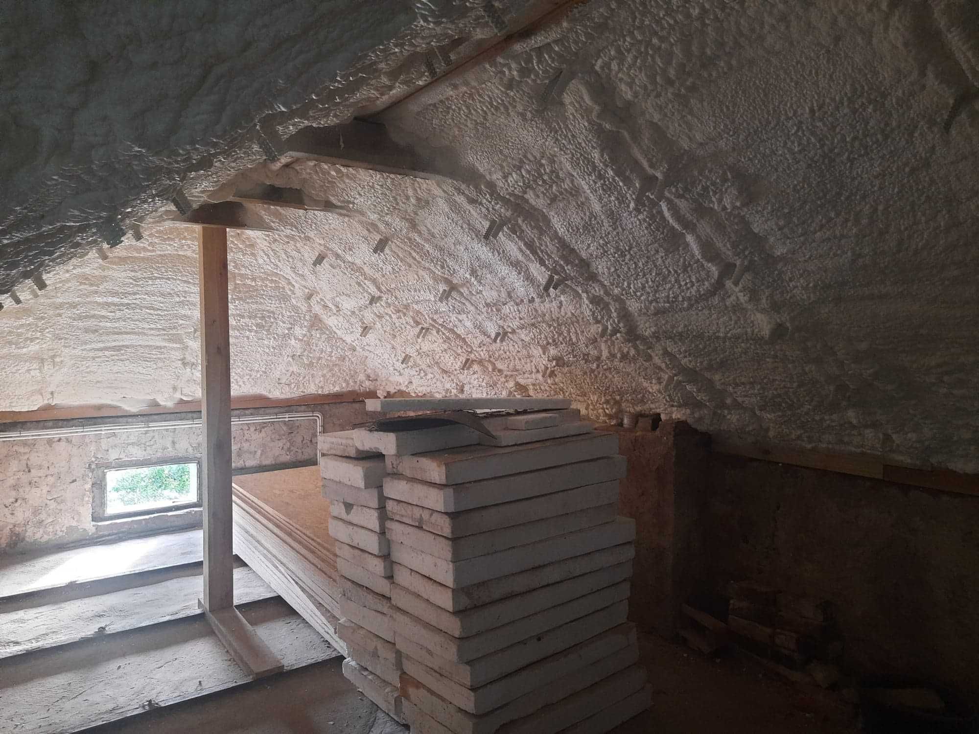 Ocieplenie pianą PUR dachu, piana PUR WIESZAKI GRATIS, JUŻ OD 65 ZL/M2