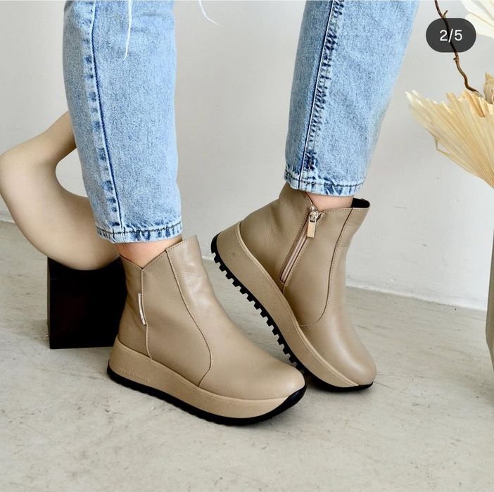 Нові шкіряні демісезонні черевики (р.37).