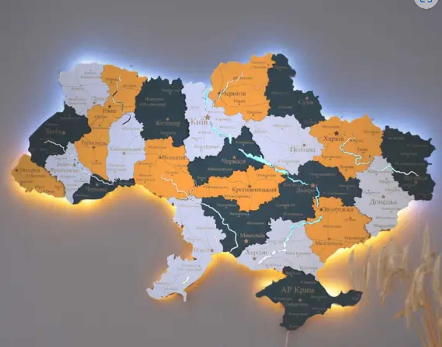 Карта України з дерева