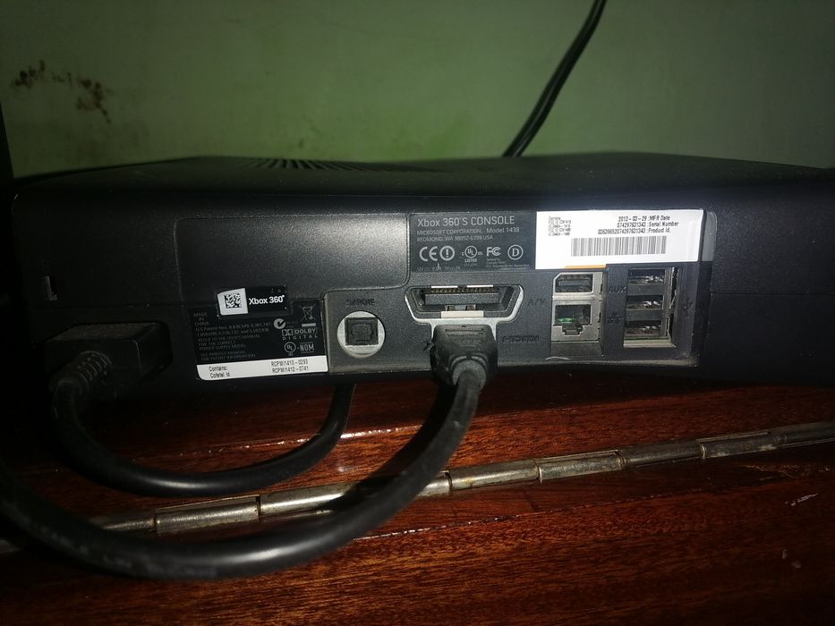 Xbox 360 ігрова приставка