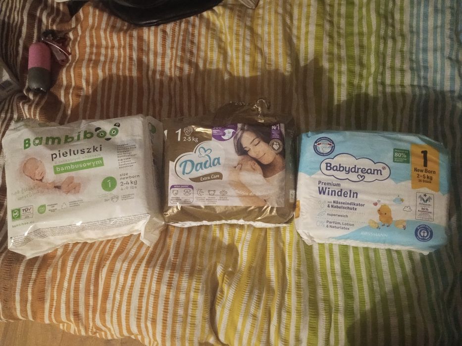 Pieluszki od swych do 5 kg jedne z specjalnym wycięciem na pepuszek