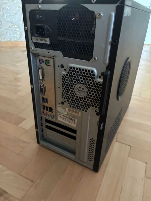 Системний блок Intel Core I-7 4790, 8Гб, 240SSD. 1TB HDD