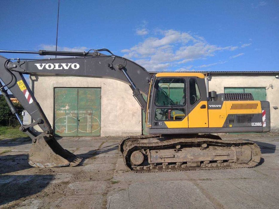 Екскаватор VOLVO EC200D