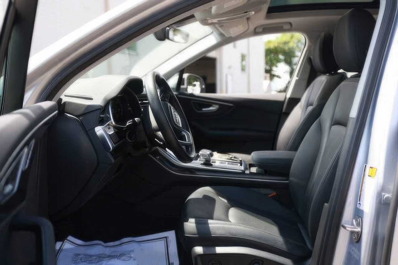 2022 Audi Q7 quattro Premium 55 TFSI