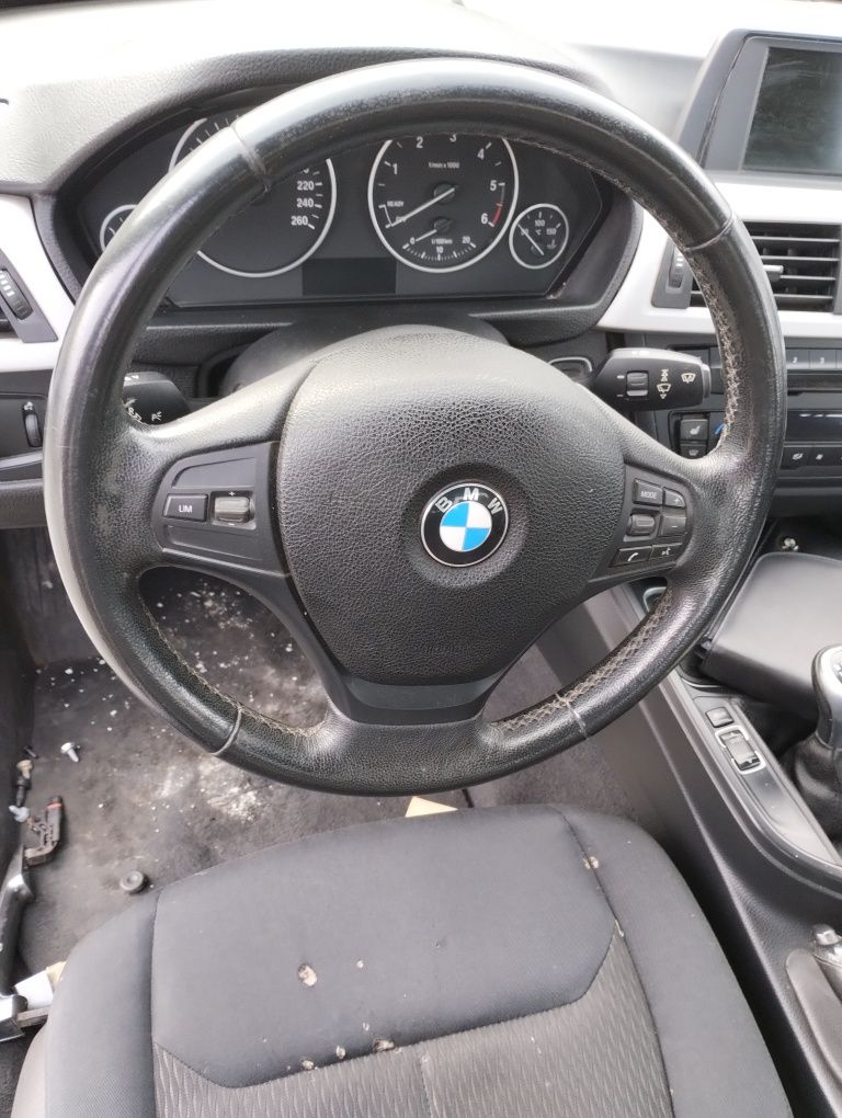 Ładna kierownica skóra BMW f30 f31 skórzana oryginał