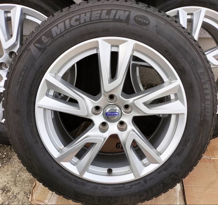 Felgi aluminiowe i opony zimowe Volvo XC60 XC90 7,5x18 ET52,5 5x108