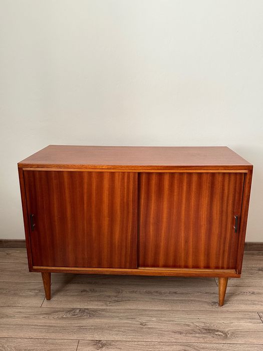 Komoda Wyszkowskie Fabryki Mebli po renowacji vintage PRL