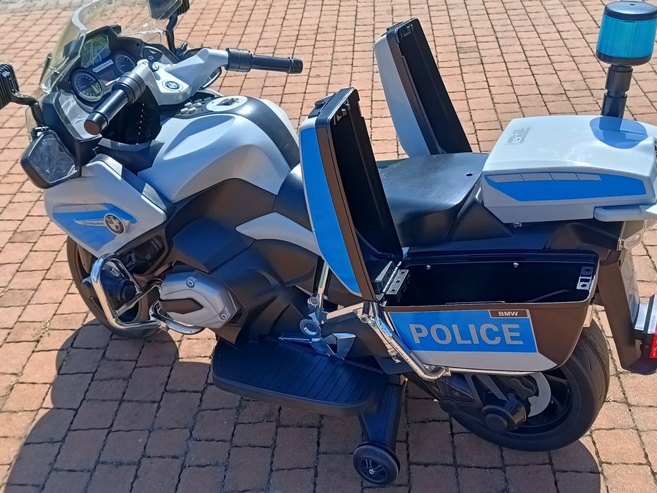 Motorek policyjny BMW na akumulator