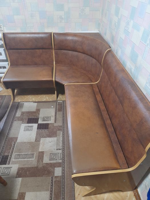 Продам кухонный уголок