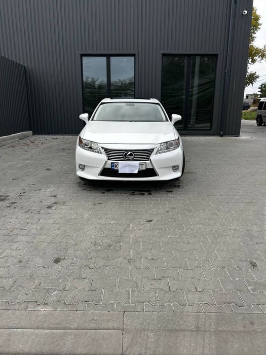 Lexus ES -300 гарний стан