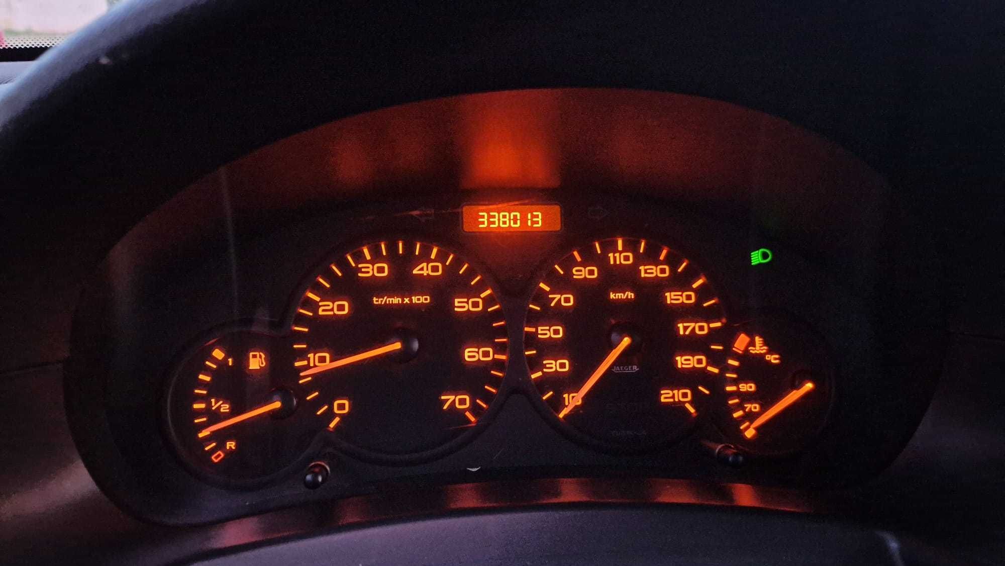 Peugeot Partner 2.0 HDI 2006 com Ar/Cond.