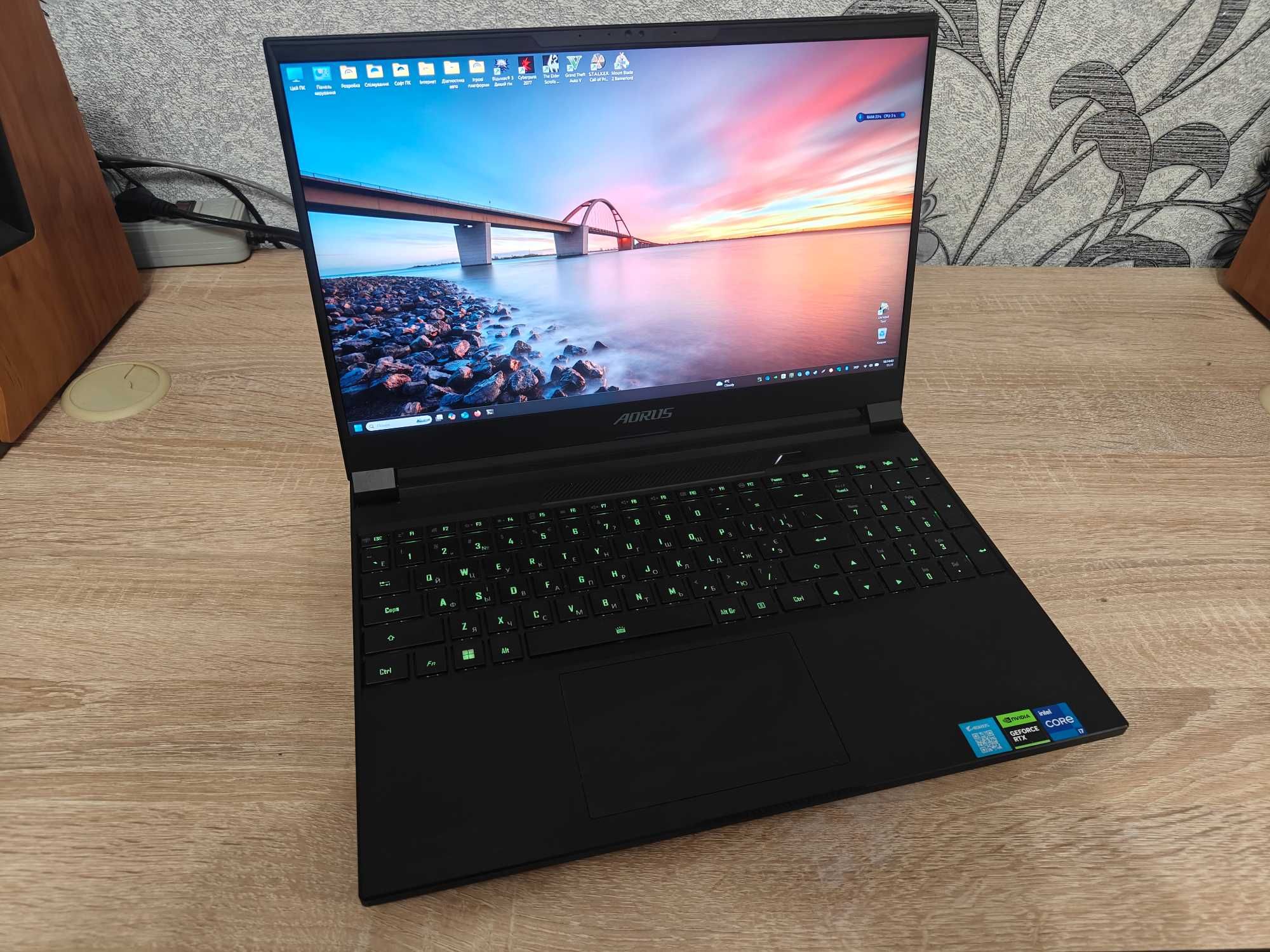 Ноутбук AORUS 15X QHD 240Hz, i7-13700HX, RTX 4070 (140Вт), RAM 32 GB