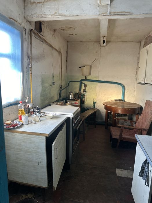 Без %%% Продаж будинку з землею в центрі с. Семиполки