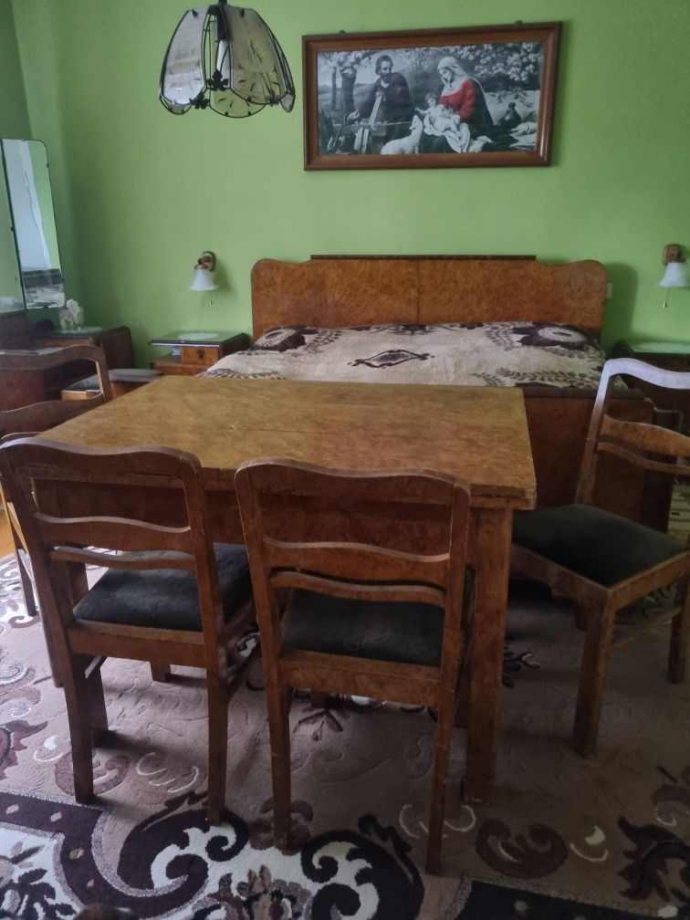Komplet mebli do sypialni, łóżko, komoda, toaletka, szafa, stół,  PRL
