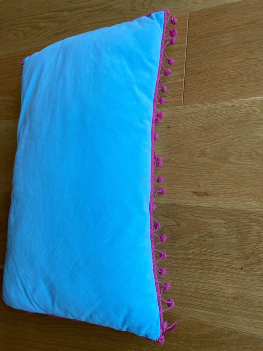 Poduszka dziewczęca