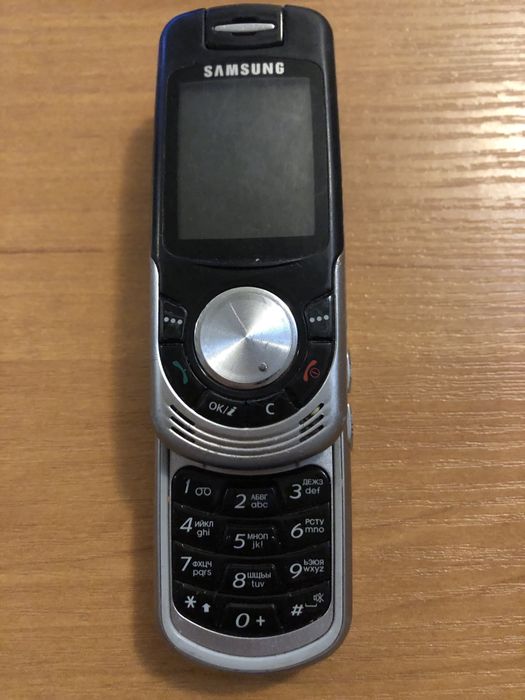 Телефон Samsung SGH-X810