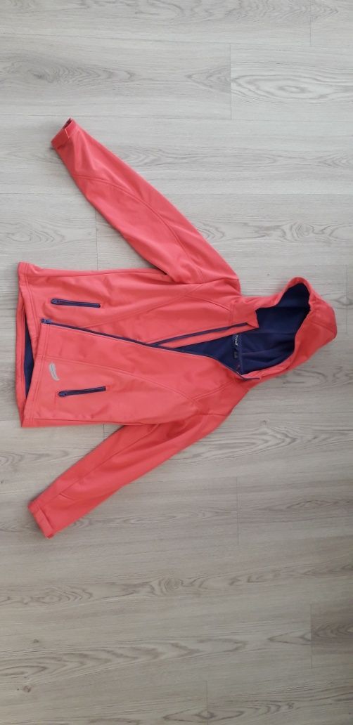 kurtka Crivit typu softshell
Wewnątrz polar
Rozmiar 158
Po jednym sezo