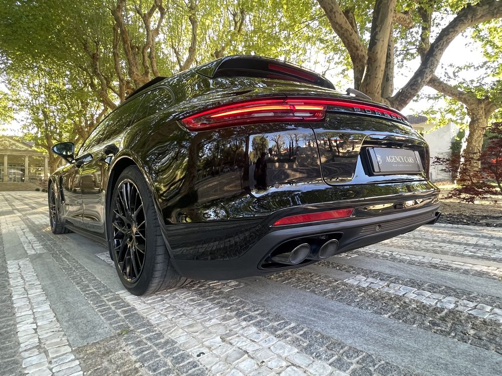 Porsche Panamera Sport Turismo 4 E-Hybrid