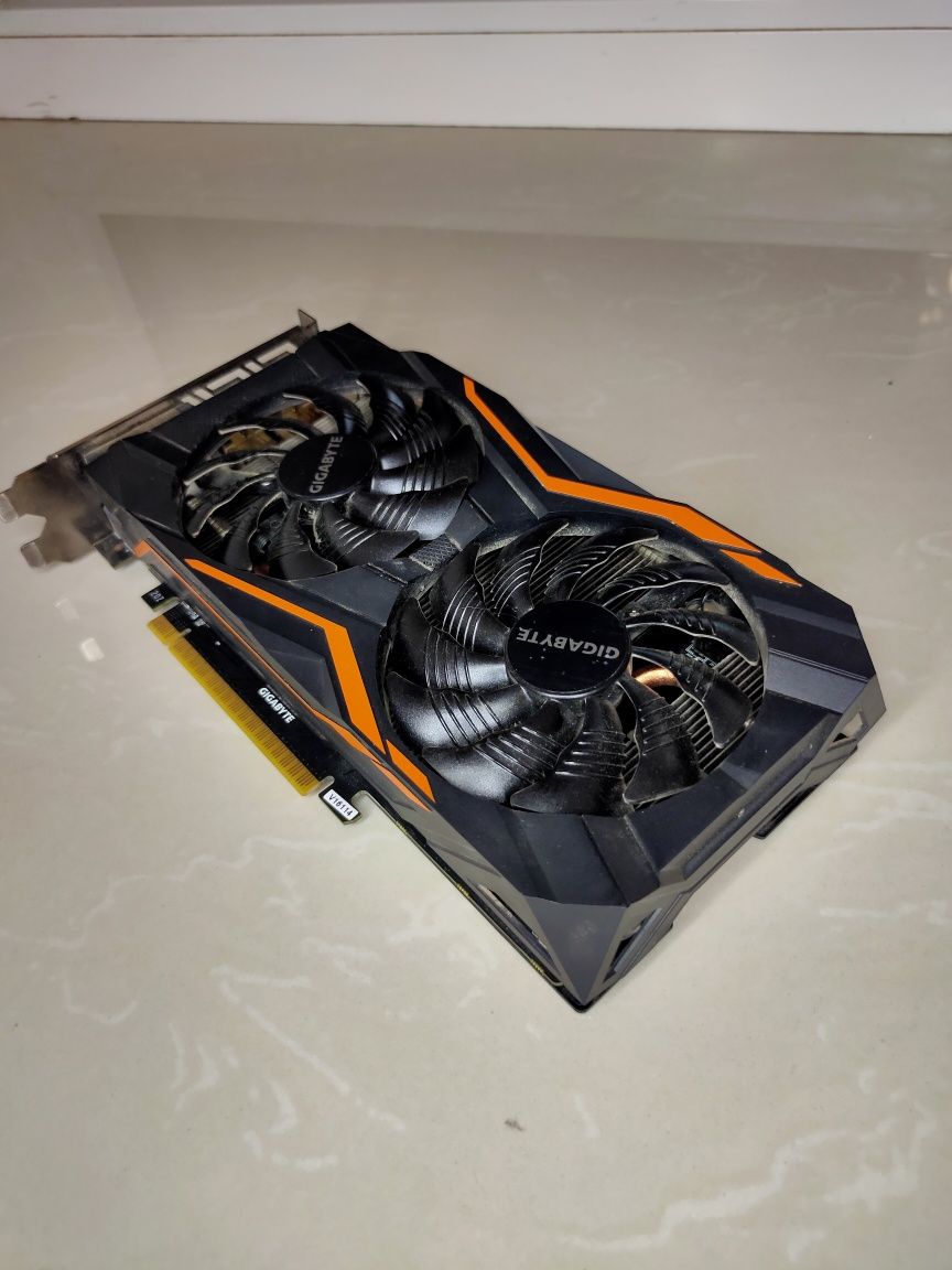 Відеокарта Gigabyte GTX 1050Ti 4Gb Windforce OC