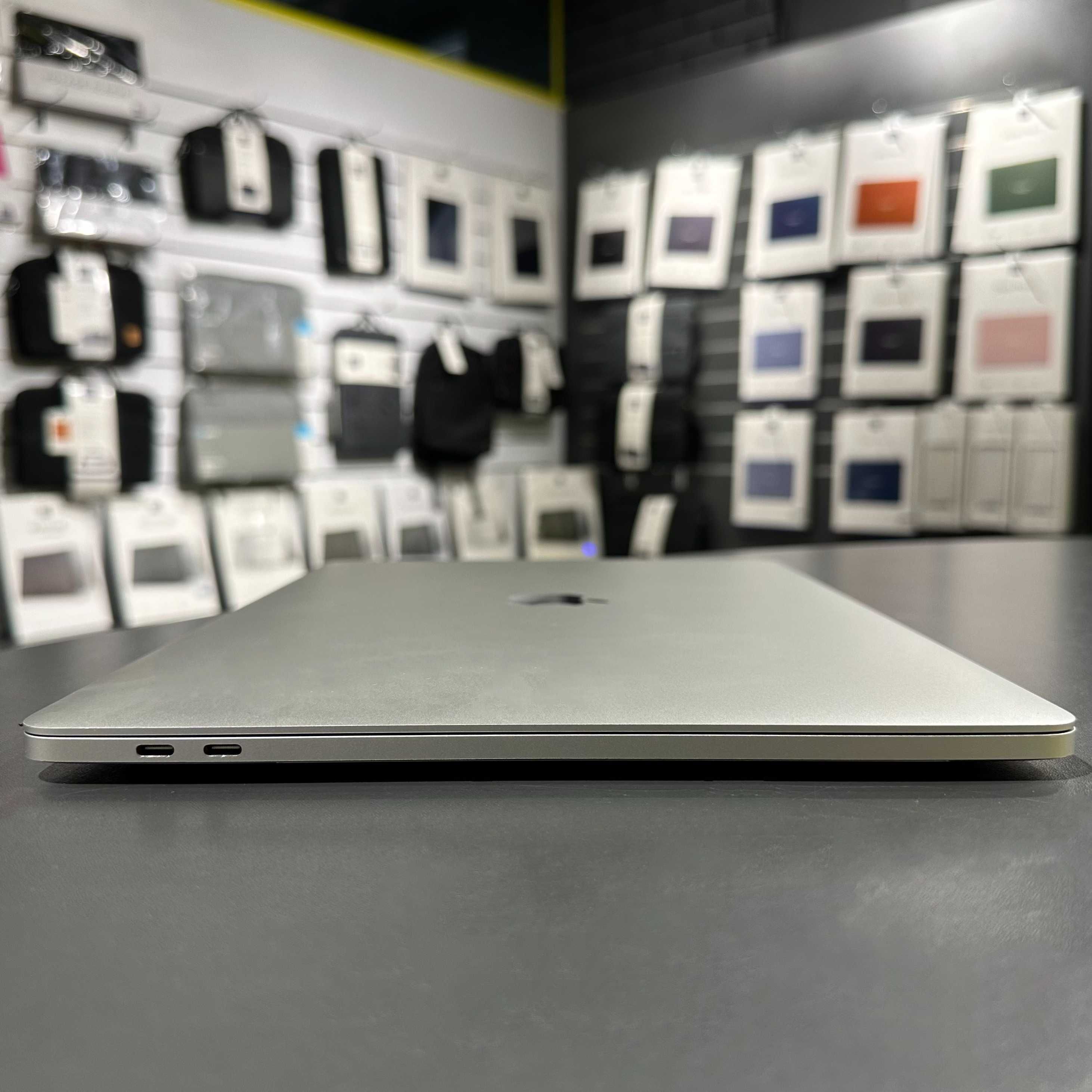 MacBook Pro 15" 2018 i7 16GB RAM 512GB SSD СУПЕР ЦІНА!