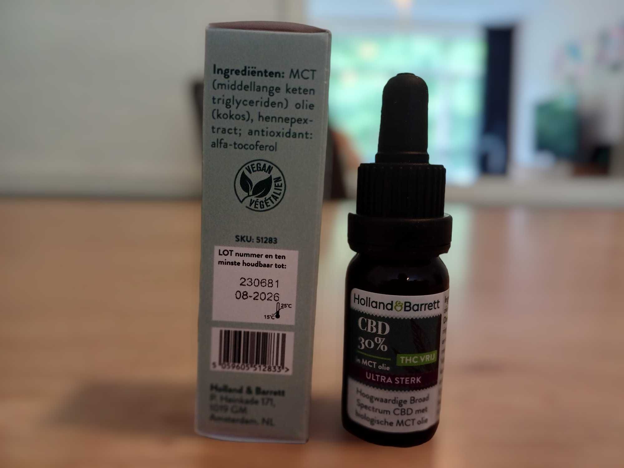Holland & Barrett olejek CBD 30% MCT (10ml)