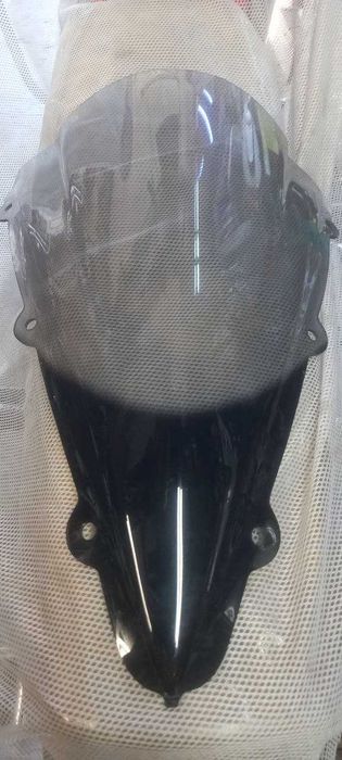 Лобове скло Yamaha R1