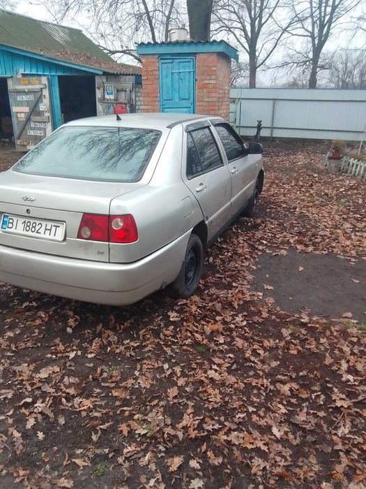 Чері амулет на повному боєвому ходу