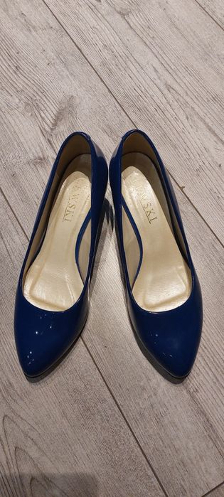 Buty ślubne chabrowe