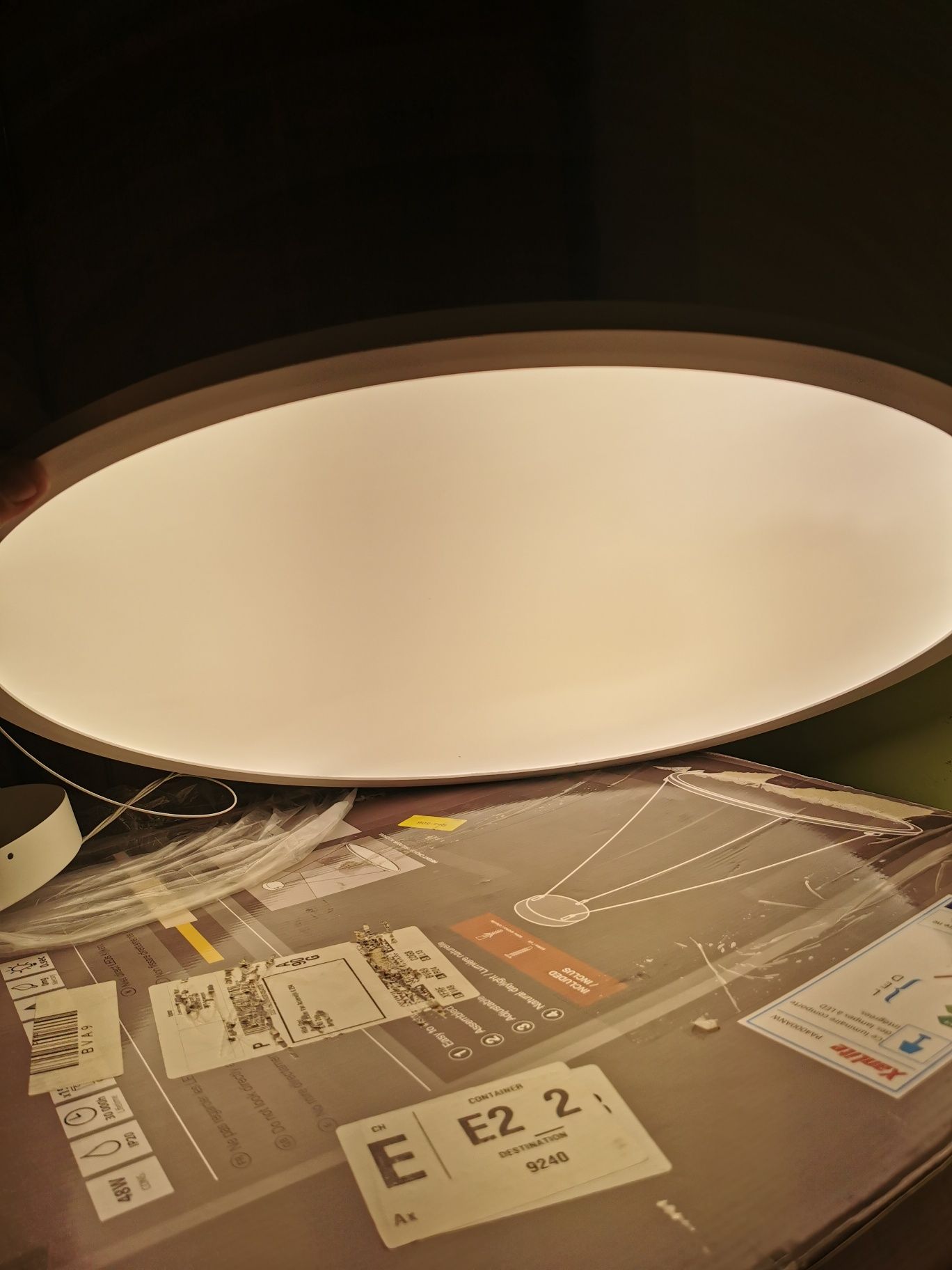 Podwieszana okrągła lampa sufitowa LED - 48 W kon