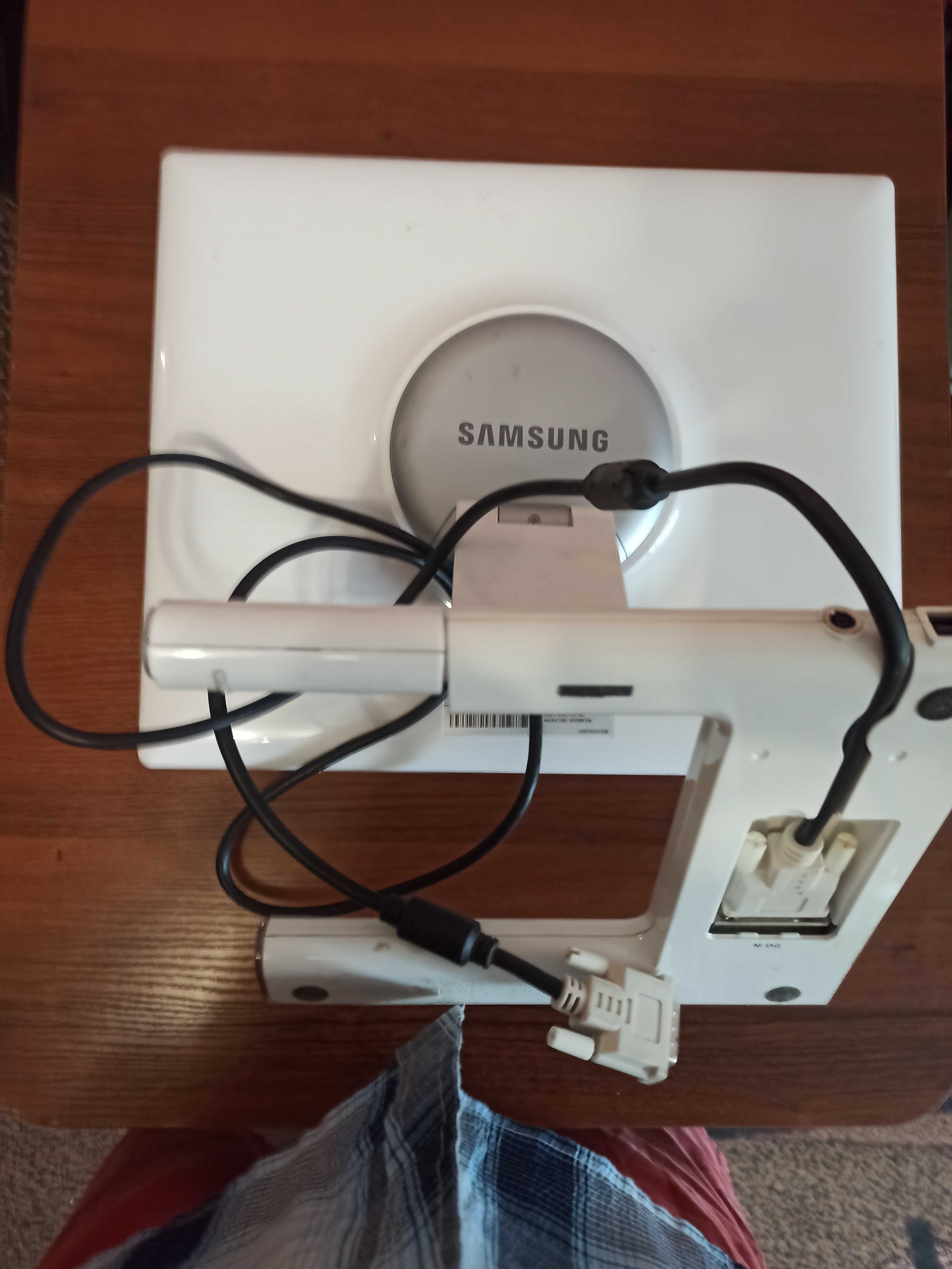 Монытор Samsung SyncMaster 971P