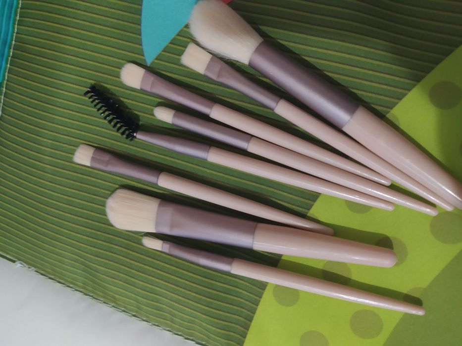 Набор кистей для макияжа