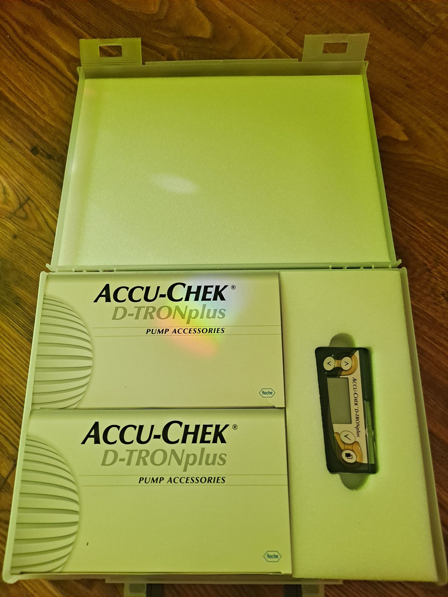 Pompa insulinowa Accu-Chek D-TRON Plus