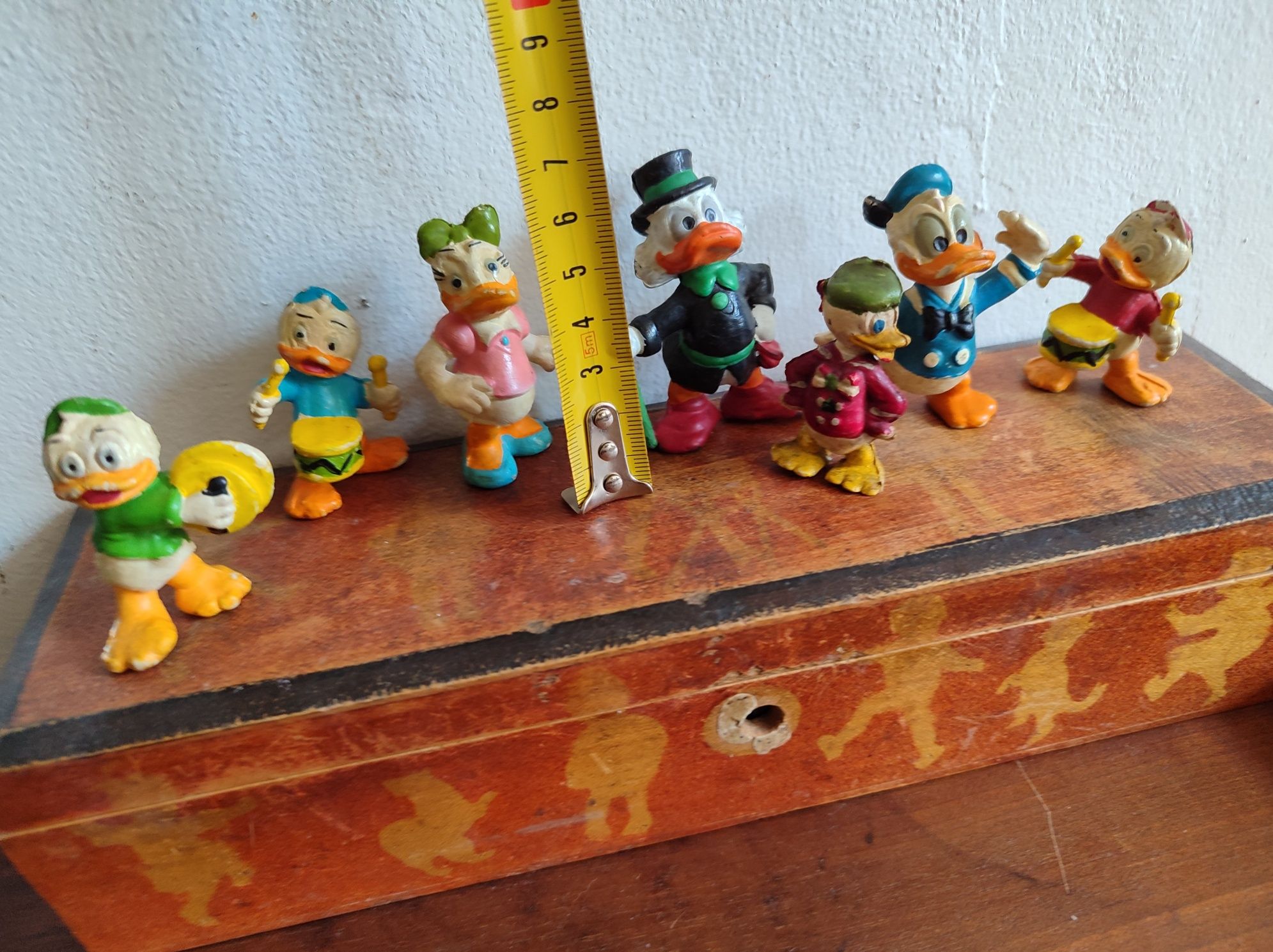 Zestaw kioskowych figurek kacze opowieści kaczor Donald prl 7 sztuk