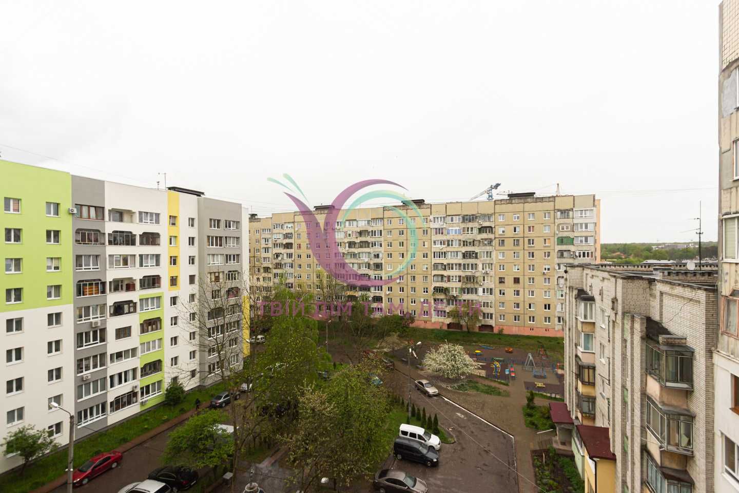 3-к. квартира з балконом, і/о та ремонтом за вул. Трильовського