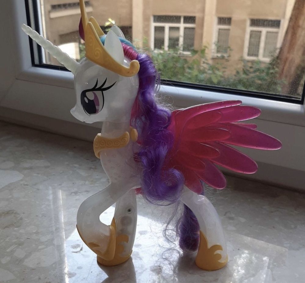 Zabawka świecący koń jednorożec kucyk ponny księżniczka - jak nowy!