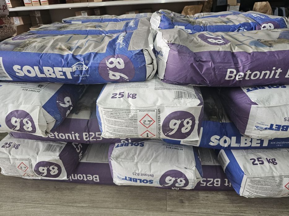 Zaprawa cementowa B25 SOLBET worek 25 kg 18 zl