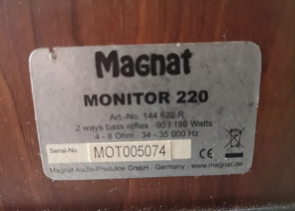 Glosniki Magnat Monitor 220 i JBL Northridge E Series EC25
