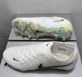 Chuteiras Nike Phantom GX 2 Pro AG - brancas