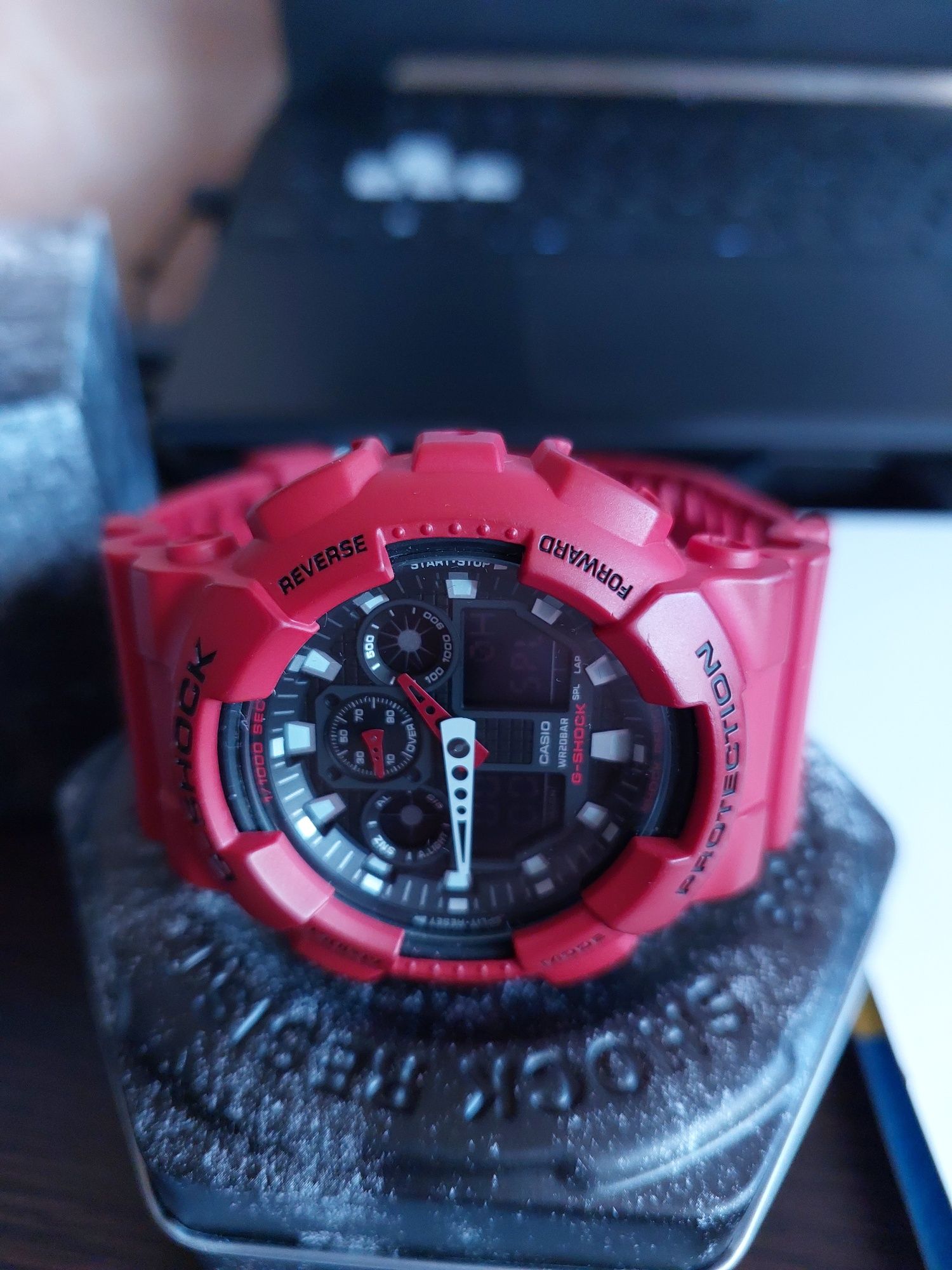 Чоловічий годинник CASIO G-SHOCK GA-100B-4AER