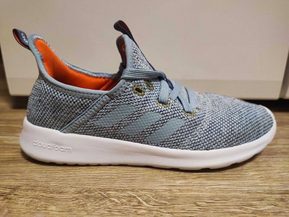 Женские кроссовки Adidas Cloudfoam Pure идеальное состояние 36,5р.