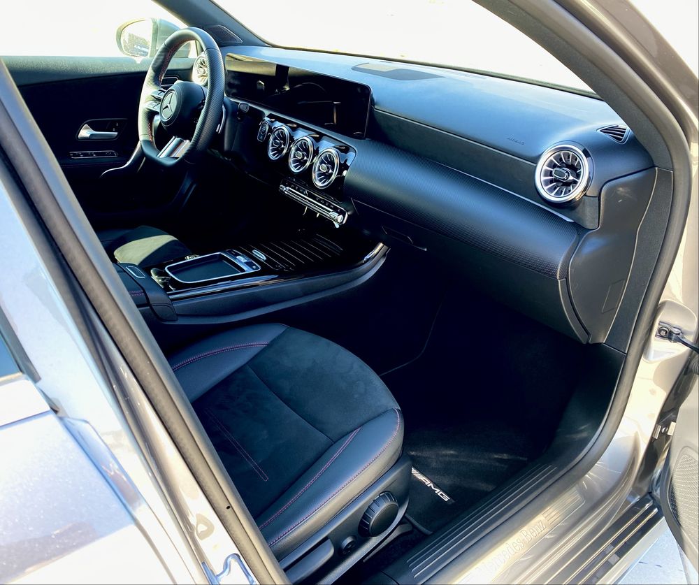 Mercedes A180d AMG-Line com garantia original