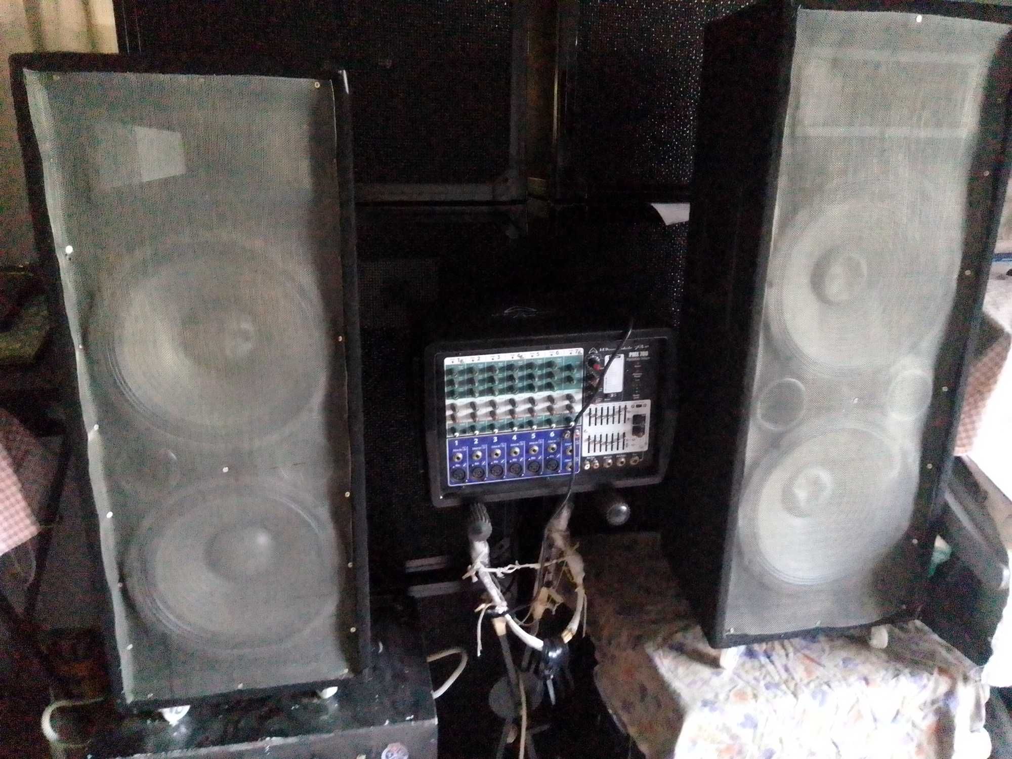 PA pechincha!Mesa amplificada 2x150+2 colunas V-sound 2x250 rms+cabos