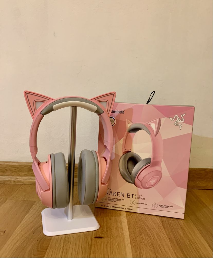 Бездротові навушники Razer Kraken Kitty BT + підставка під навушники