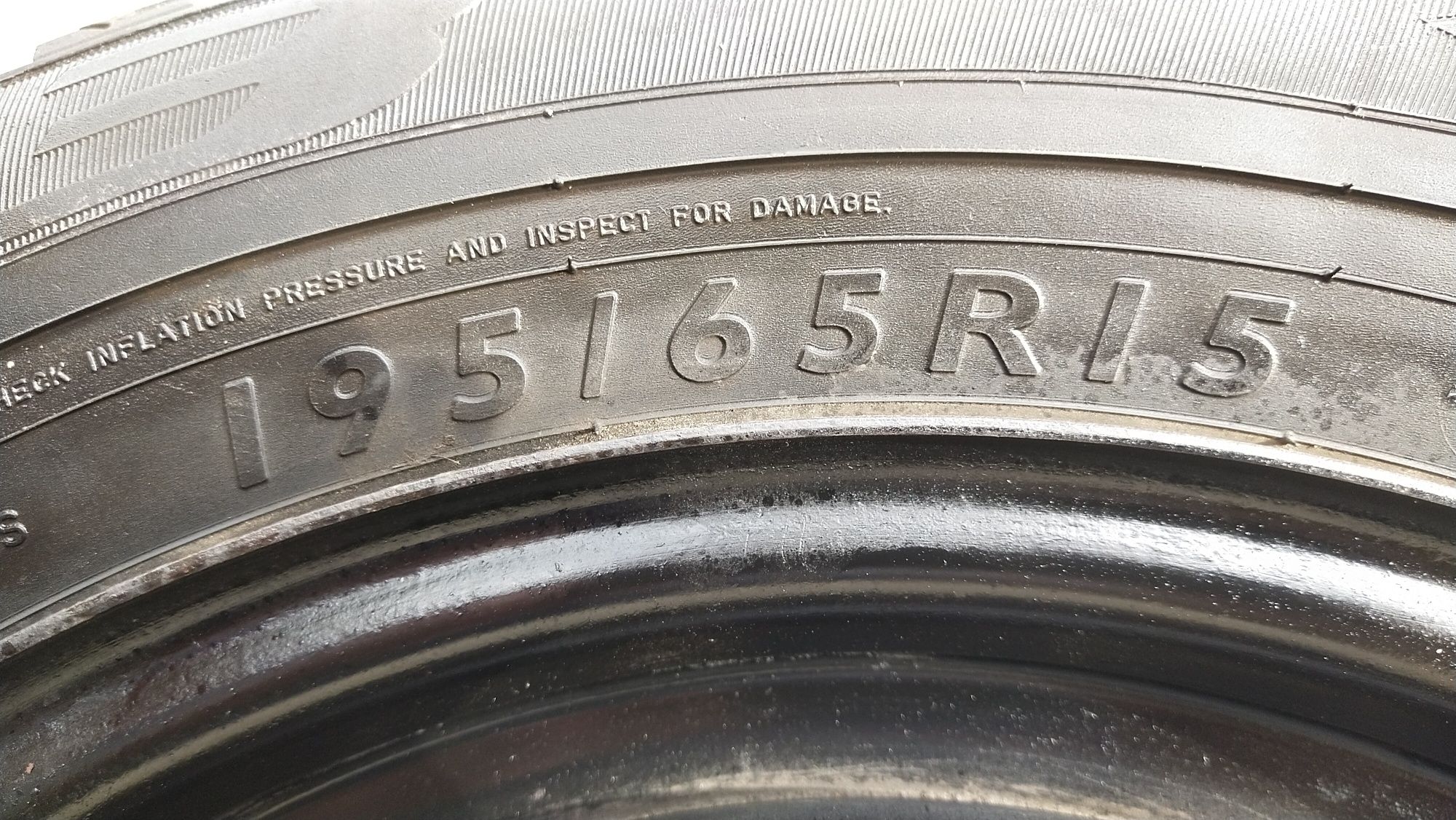 Продам 2 колеса R15 БУ